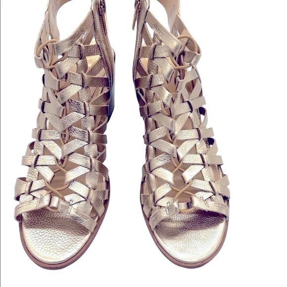 Vince Camuto Vivian Gold Leather Heeled Gladiator Sandals Size 8.5 - Picture 4 of 6